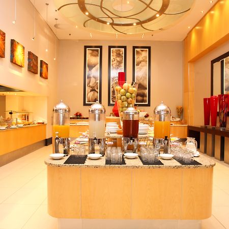Mondior At Emperors Palace Kempton Park Exterior foto