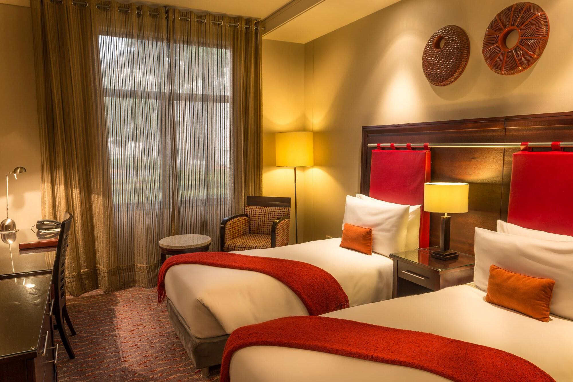Mondior At Emperors Palace Kempton Park Exterior foto