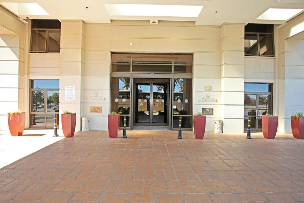 Mondior At Emperors Palace Kempton Park Exterior foto