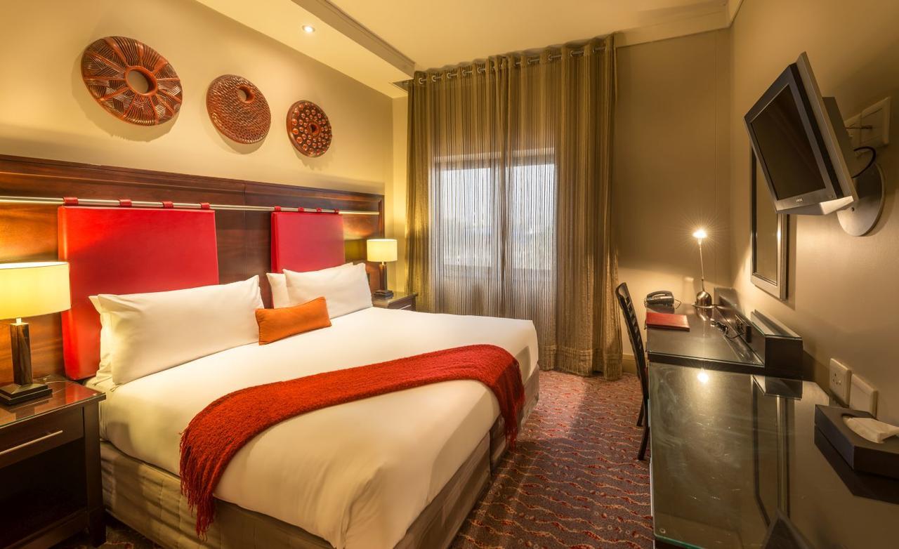 Mondior At Emperors Palace Kempton Park Exterior foto
